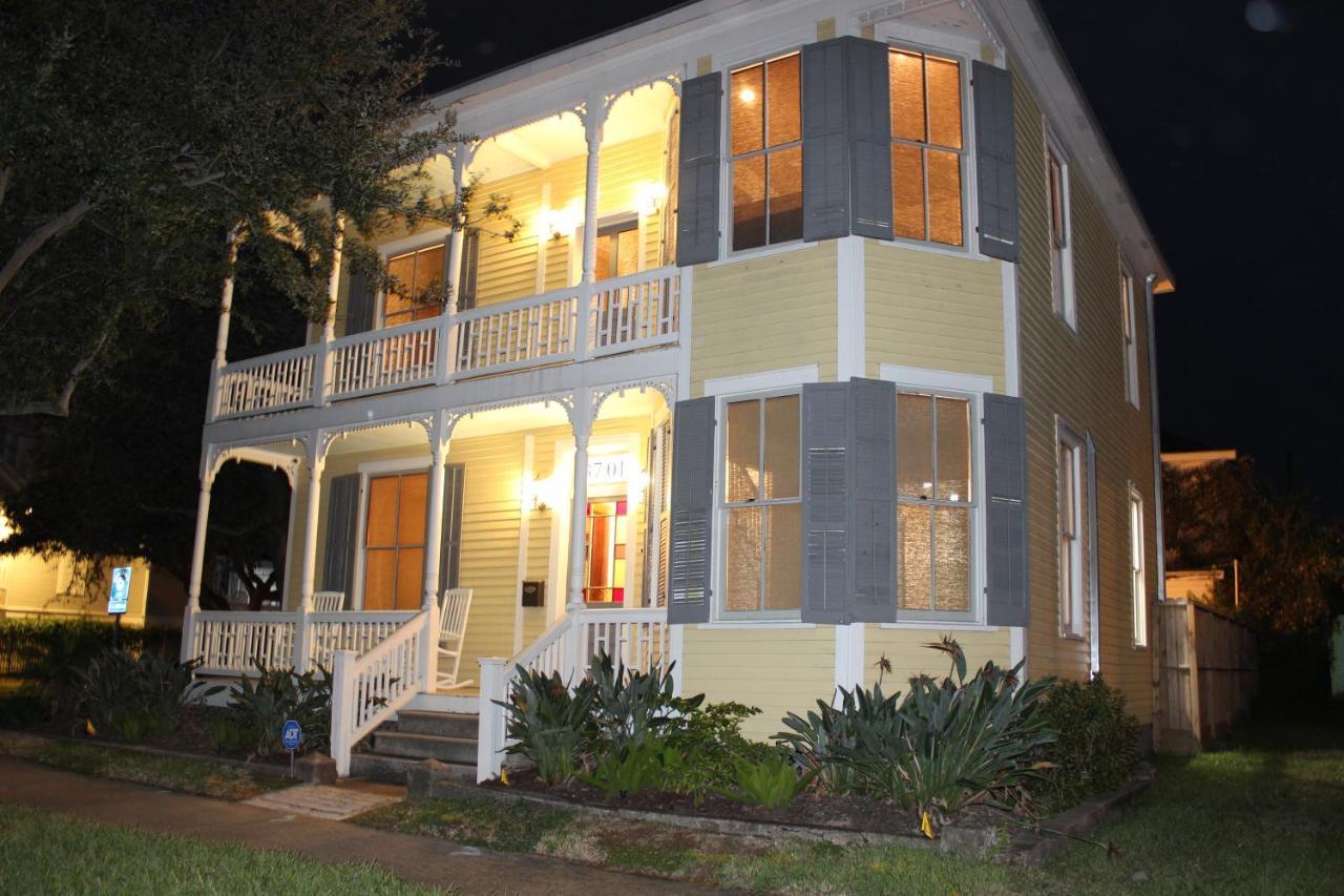 Historic 1899 Home For Summer Γκάλβεστον Εξωτερικό φωτογραφία