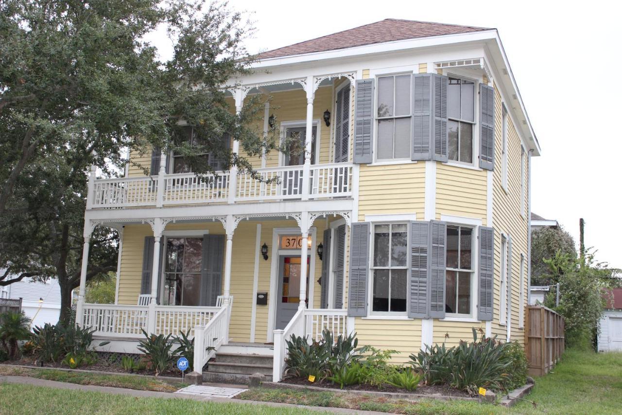 Historic 1899 Home For Summer Γκάλβεστον Εξωτερικό φωτογραφία